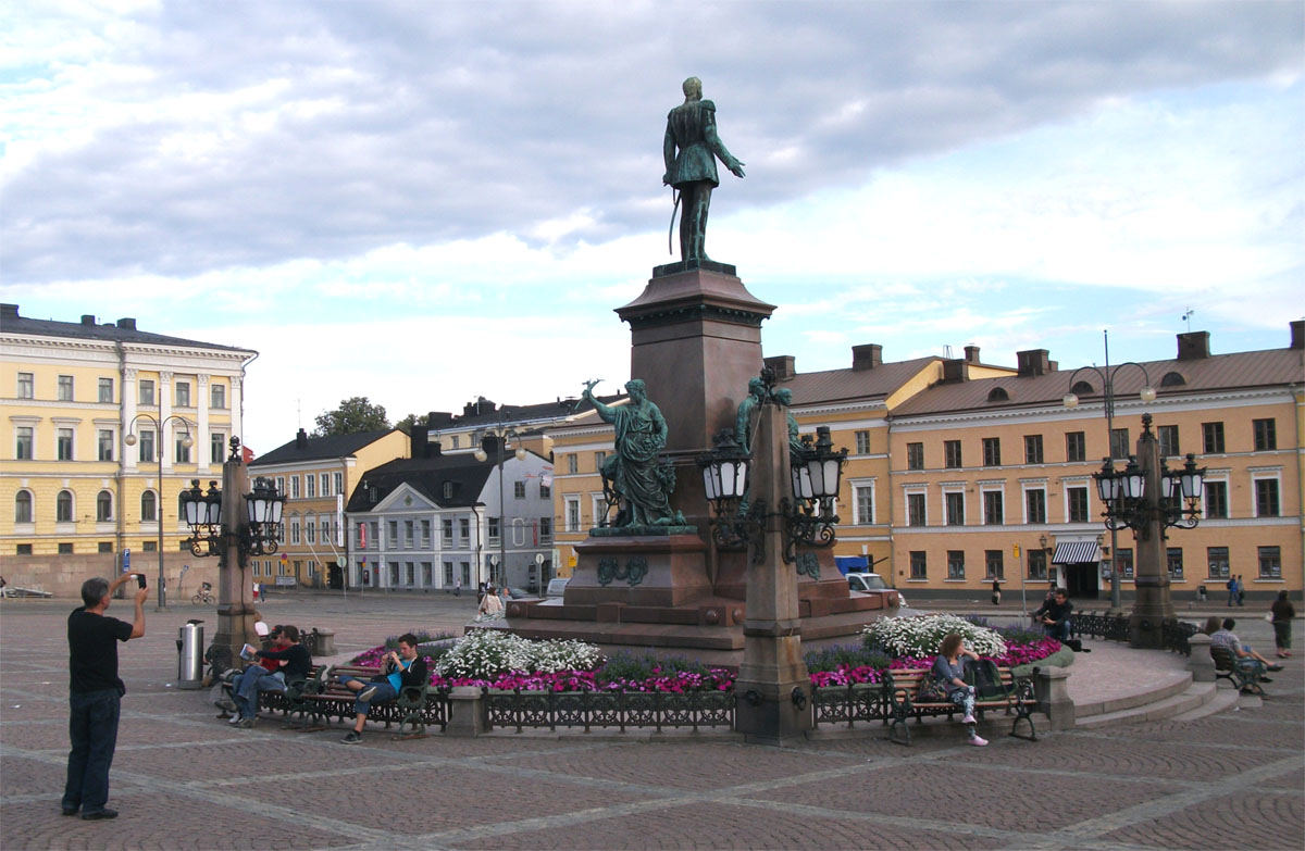 Хельсинки, памятник императору Александру II