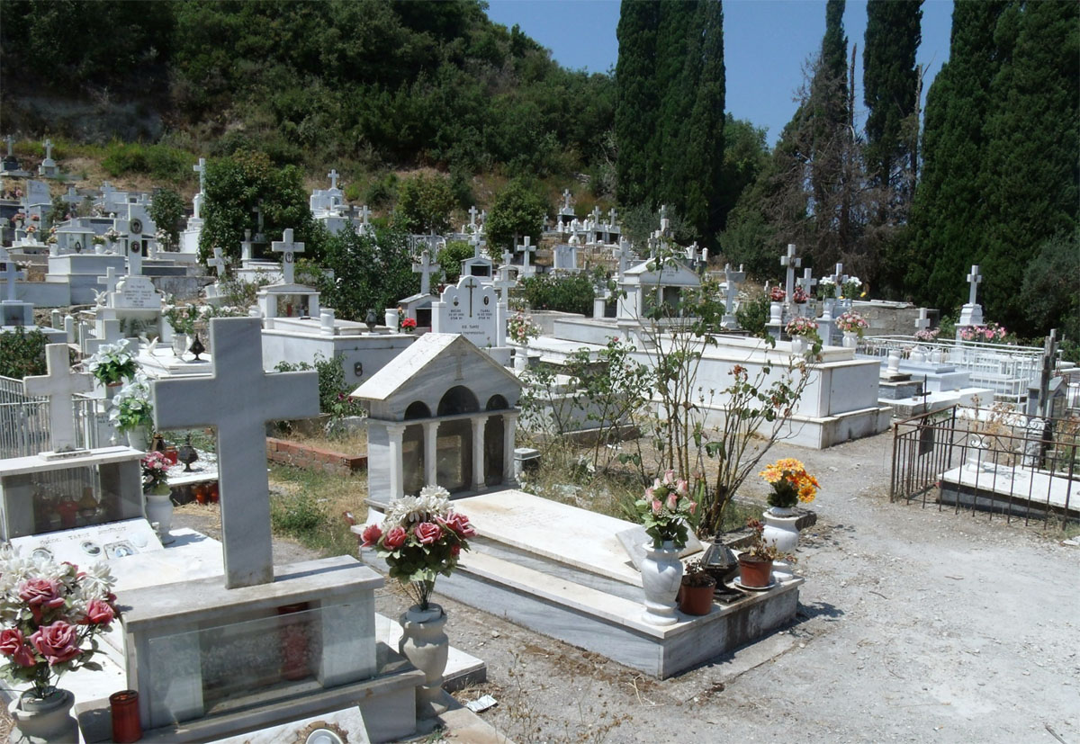 Агии Дека, кладбище, некрополь