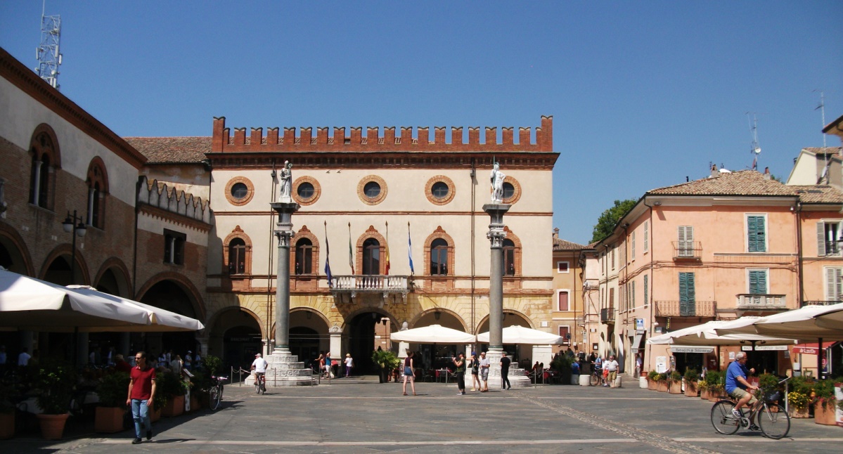Равенна, piazza del Popolo