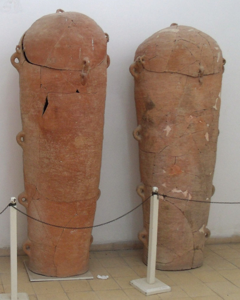 Амман, Цитадель, музей, глиняные саркофаги