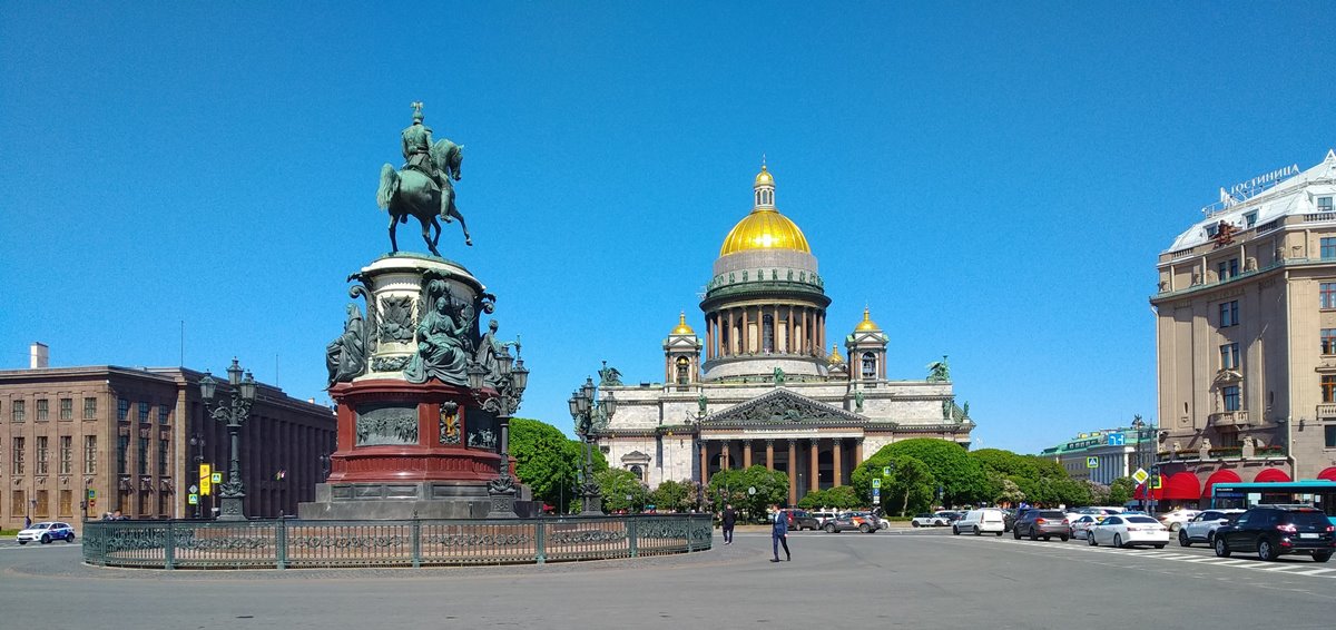 Петербург, Исаакиевская площадь