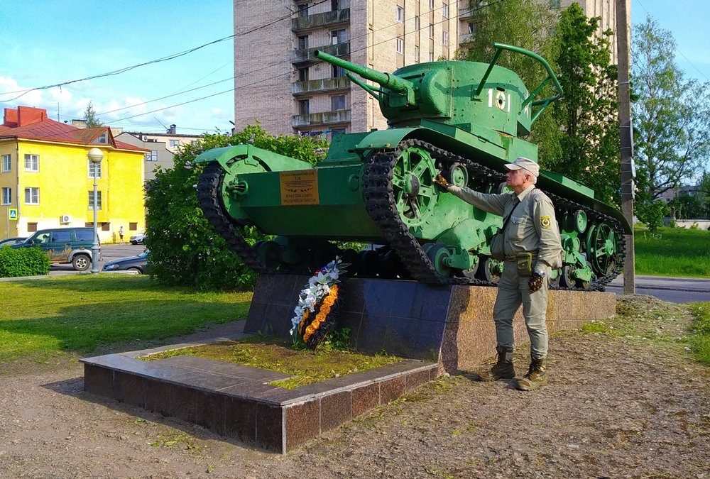 Александр Бурьяк