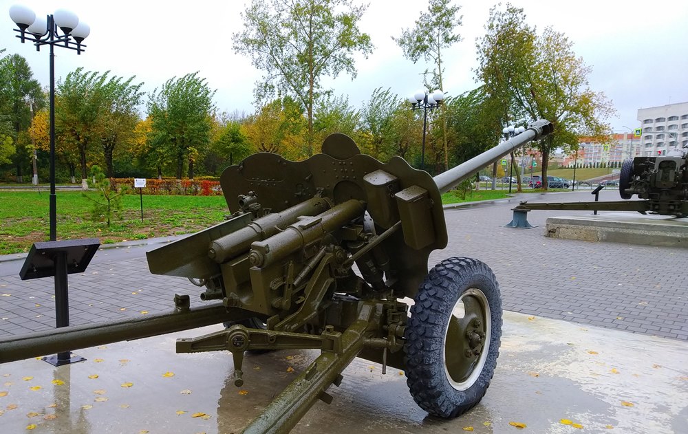 Владимир, 85-мм противотанковая пушка