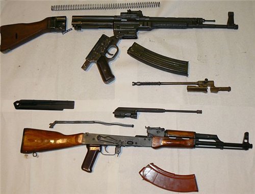 StG44 и АК-47