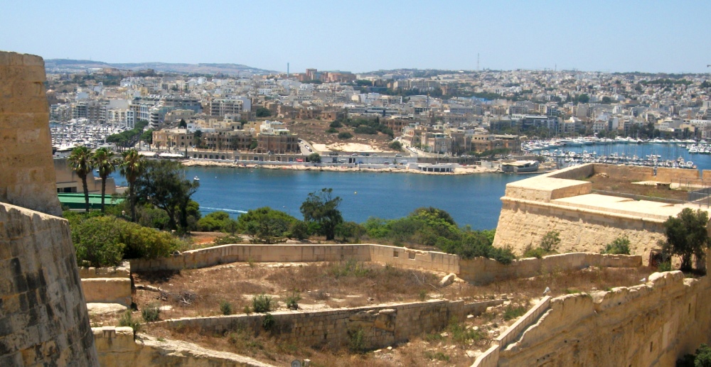 оборона Мальты